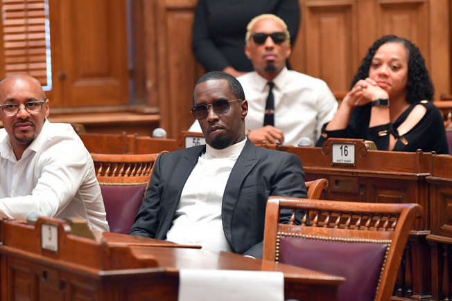 Le rappeur P. Diddy condamné à quatre ans de prison