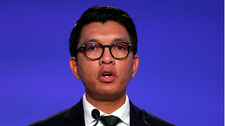 Le président malgache tient des pourparlers rejetés par les manifestants